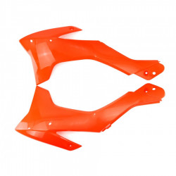 Plastiki osłony przednie...