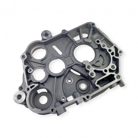 Karter silnika prawy 125 Kayo