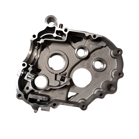 Karter silnika prawy 50 Kayo