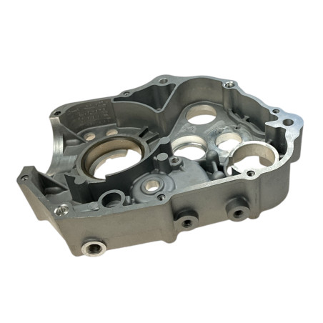 Karter silnika prawy ZS155 YCF